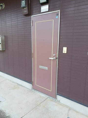 迫間ラッキーハイツⅡのエントランス