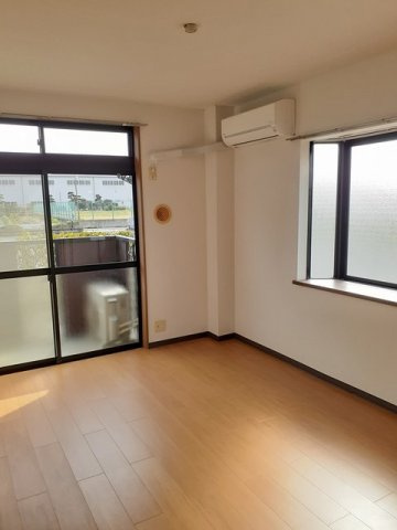 迫間ラッキーハイツⅡの居間・リビング