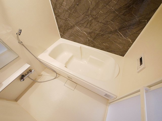クレメント東九条Ａの浴室|お風呂です