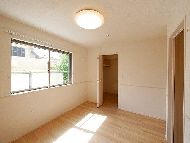 クレメント東九条Ａの洋室|ゆったりした洋室です