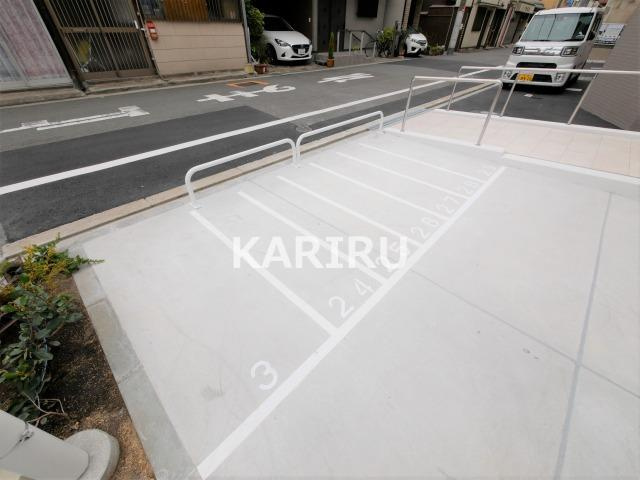 アフィーノの駐車場