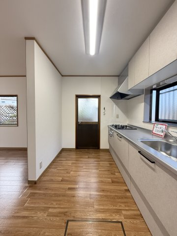 【キッチン】 | 上里町七本木　【平屋】中古住宅   | 現地(2025年2月撮影)