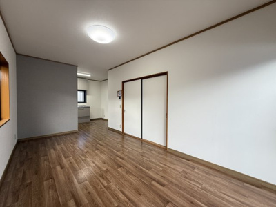 【居間・リビング】 | 上里町七本木　【平屋】中古住宅   | 現地(2025年2月撮影)