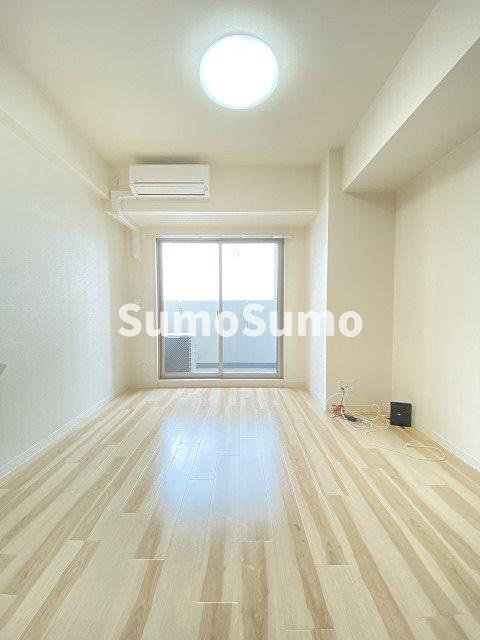 尼崎市七松町１丁目の賃貸マンションの居間・リビング|リビングです