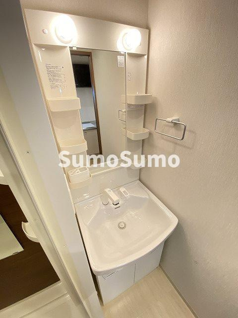 尼崎市七松町１丁目の賃貸マンションの洗面所|脱衣スペースもあります
