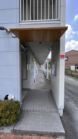 レオパレス柊のエントランス
