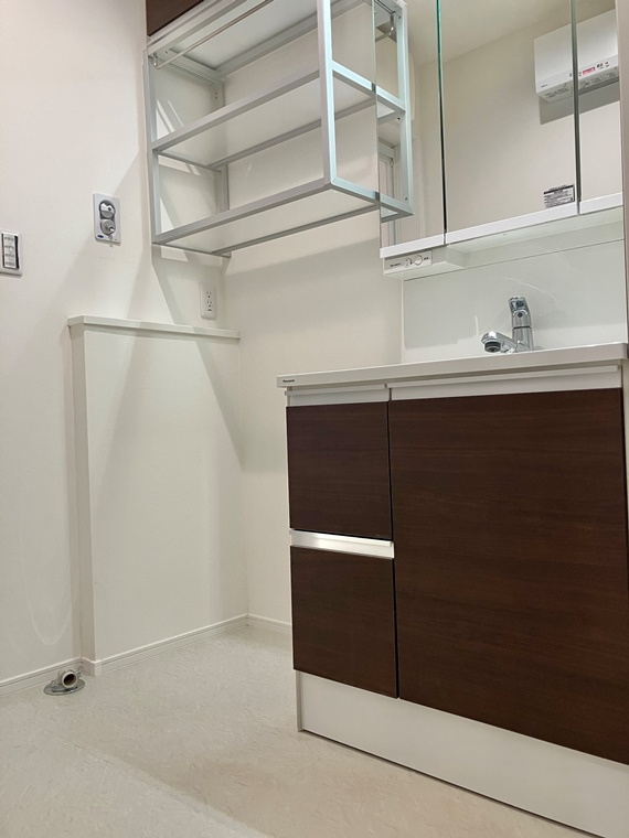 上郷戸建の洗面所