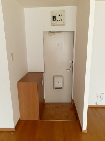 リバーサイドＭＹの玄関