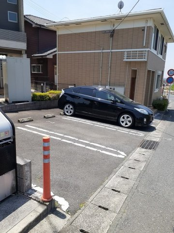 アルカンシェル・吉田　Ｂの駐車場|駐車スペースもあります☆