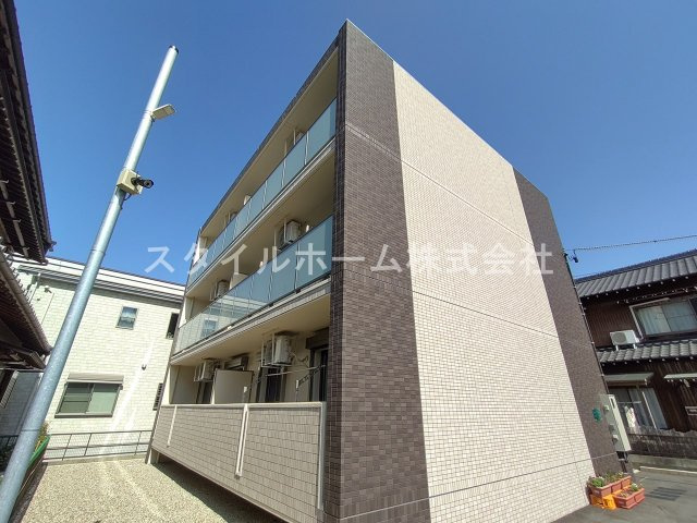 アヴェニュー赤代のバルコニー