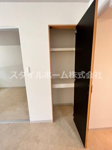 アヴェニュー赤代の収納