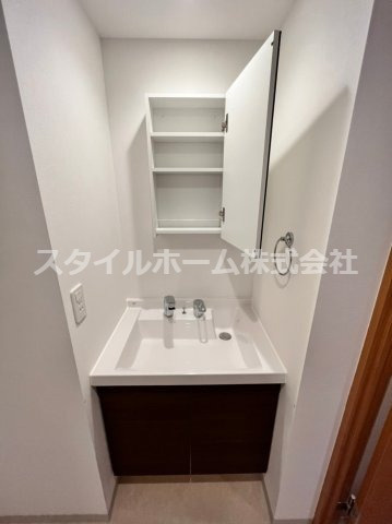 アヴェニュー赤代の洗面所