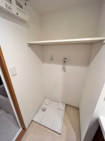 アヴェニュー赤代の玄関