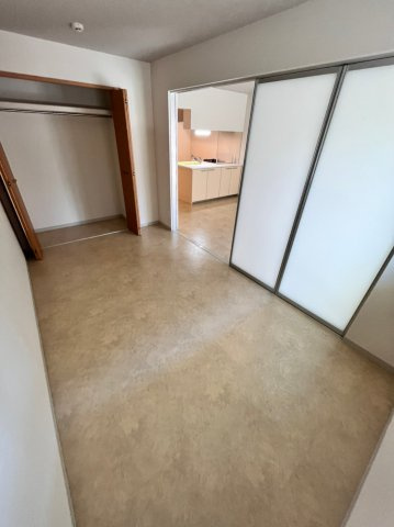 アヴェニュー赤代の居間・リビング