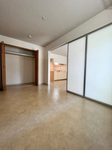 アヴェニュー赤代の居間・リビング