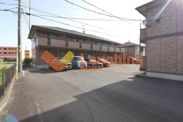 アンプルール B棟の駐車場|駐車場に車を止められます