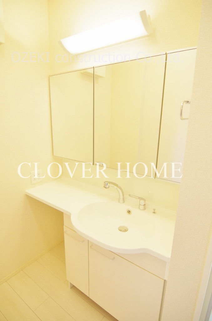 roi de l’ours IIIの独立洗面台