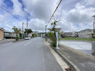 【前面道路含む現地写真】 | ※東側公道13.7m♪