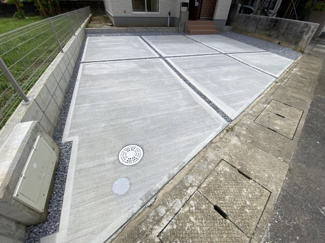 【駐車場】 | 1号棟　並列駐車3台可♪