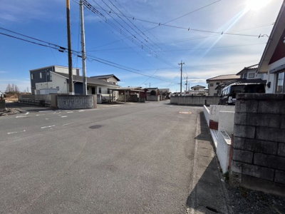 【前面道路含む現地写真】 | 【中古戸建】伊勢崎市長沼町