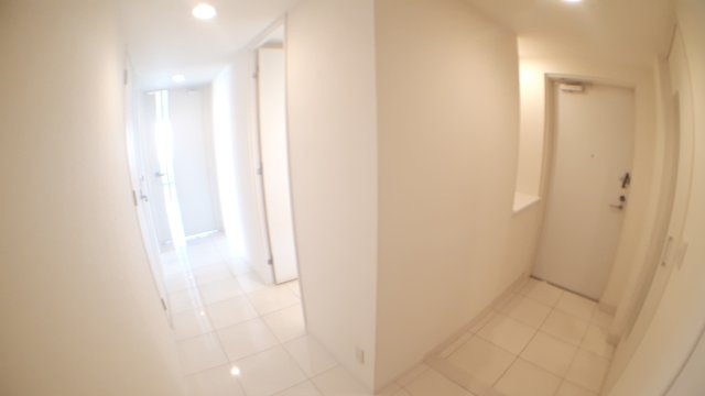 荒川区南千住４丁目の賃貸マンションの玄関