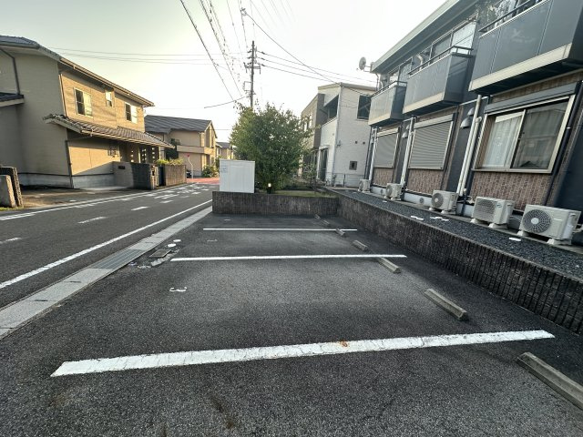 セントラルガーデン　Ａの駐車場