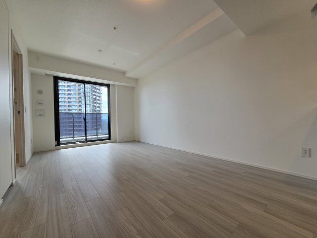 Brillia Tower 箕面船場（ブリリアタワー箕面船場）TOP OF THE HILLの居間・リビング