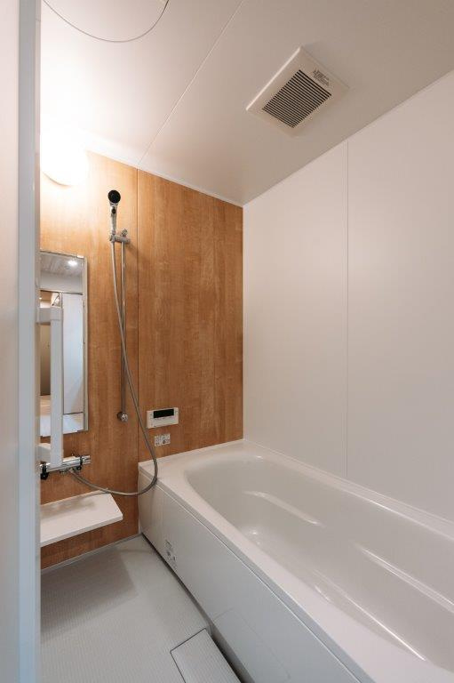 Diversita柳原Bの浴室|湯船に浸かる時間まで、贅沢に。