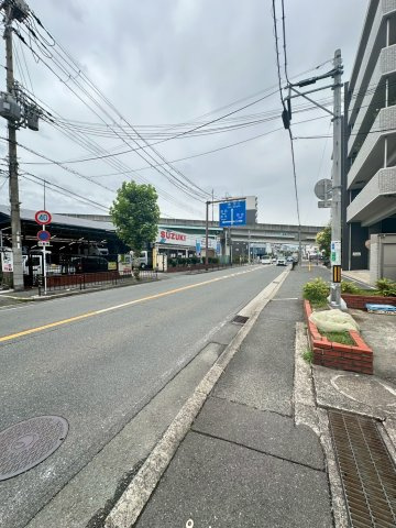 メゾンプランタンの駐車場