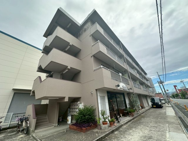 メゾンプランタンの外観