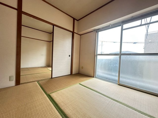 メゾンプランタンの和室