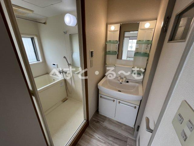 ウインズ土山の洗面所