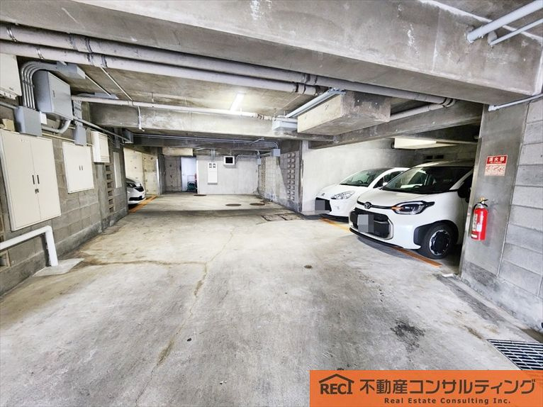 ビバリーハウス青谷壱番館の駐車場