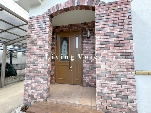 【玄関】 | 【仲介手数料０円】藤沢市円行1丁目　中古戸建 | 藤沢市円行1丁目　中古戸建