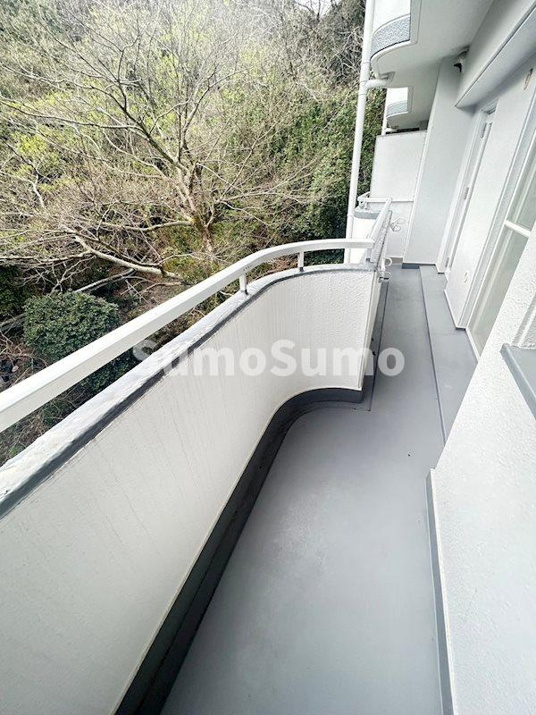 メゾンドカスカード六甲のバルコニー