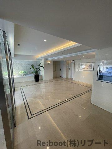 SOCIETY SEASONSのロビー