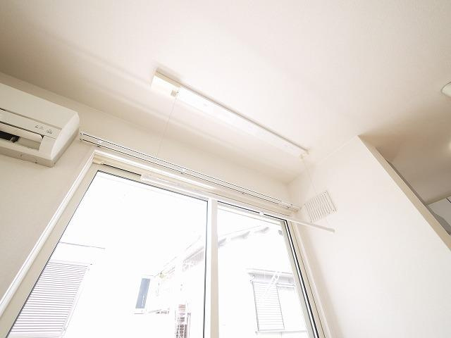 グランモア東九条Ⅲの居間・リビング|使いやすい居間です