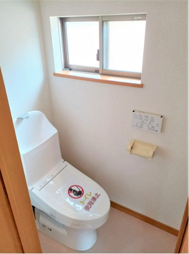 熊谷市大原　中古戸建のトイレ