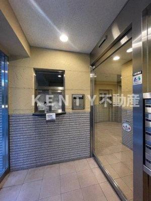 【エントランス】 | パピエ・レイ | 建物の内部です