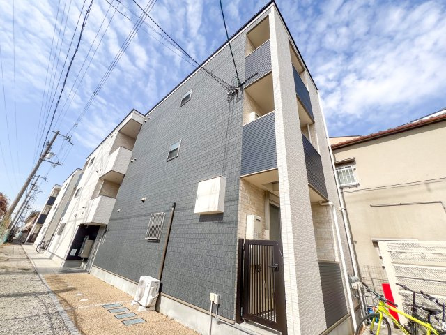 コスモクレスト清水丘の外観