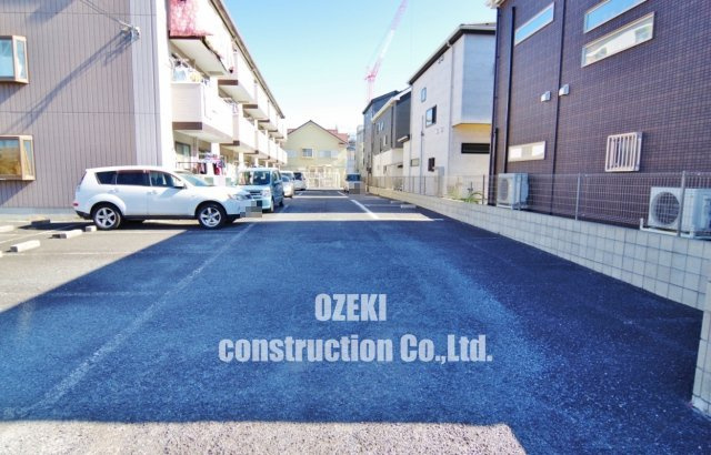 エピデンドルムの駐車場