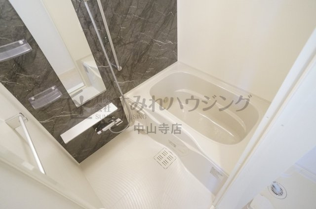 レジデンス荒牧の浴室