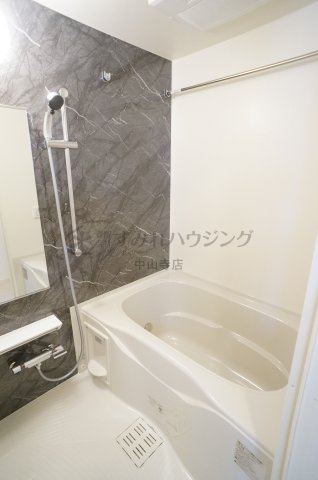 レジデンス荒牧の浴室