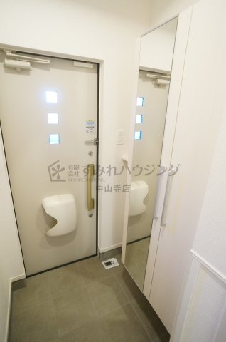 レジデンス荒牧の玄関