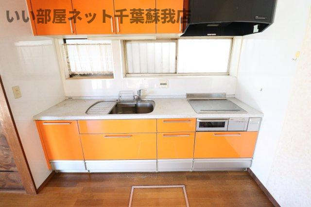 草刈戸建貸家のキッチン