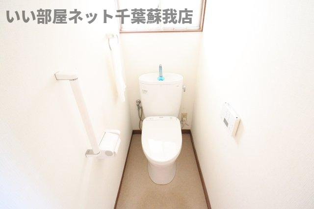 草刈戸建貸家のトイレ