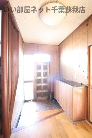 草刈戸建貸家の玄関