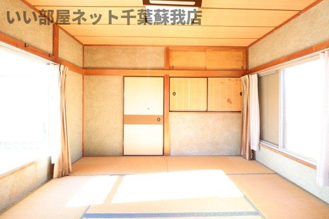 草刈戸建貸家の寝室