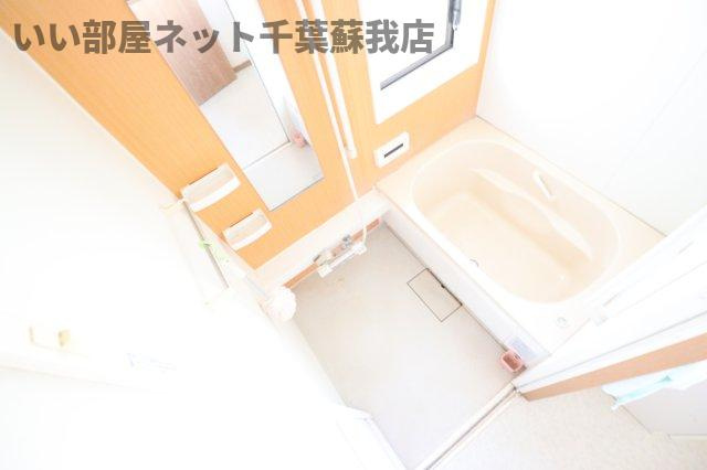 草刈戸建貸家の浴室