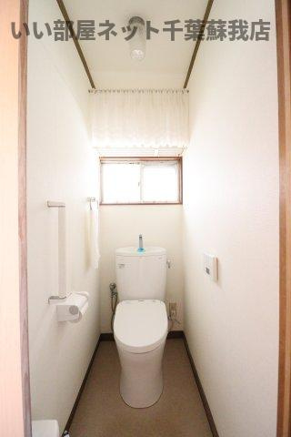 草刈戸建貸家のトイレ